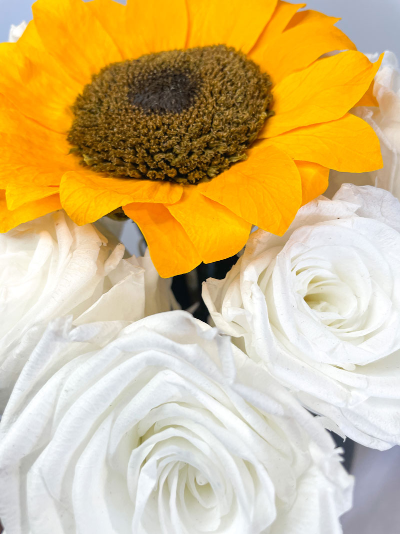 NOBLE - Eternal Roses & Sunflower Short Bouquet